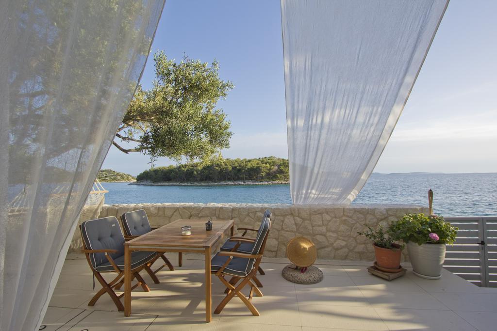 Casa Mano Tribunj With Beach Kültér fotó
