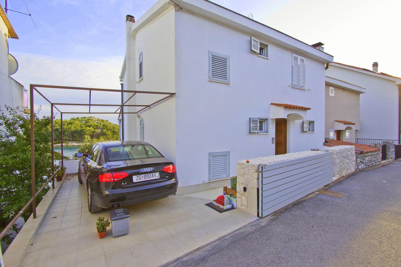 Casa Mano Tribunj With Beach Kültér fotó